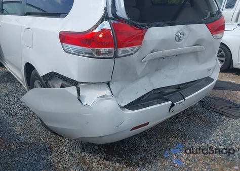 2014 Toyota Sienna Le V6 8 Passenger from USA, damaged, VIN 5TDKK3DC7ES447504
